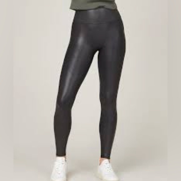 Spanx Faux Leather Leggings in Black - Size Large - Picture 1 of 10